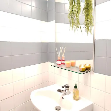 T3 N8 Combes Apartment *